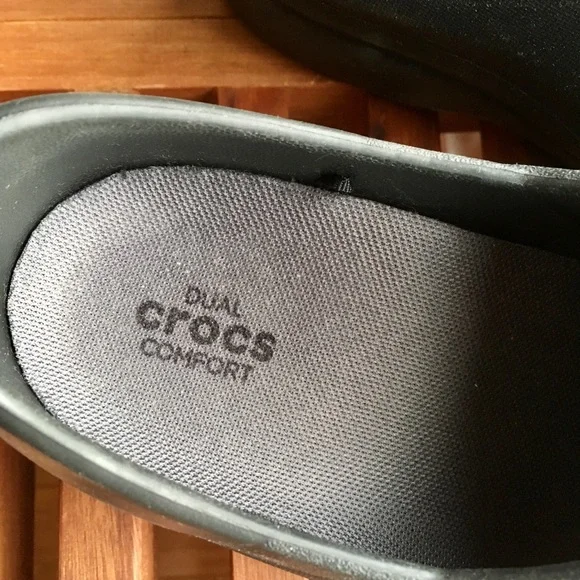 Crocs Clogs - Picture 5 of 6